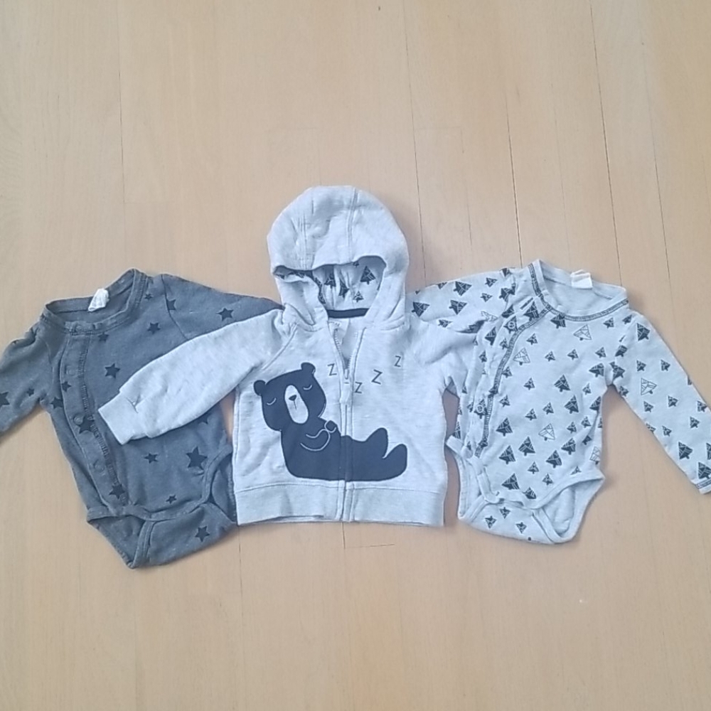 H & M Bodysuits Sweatshirt Bodysuit Bundle